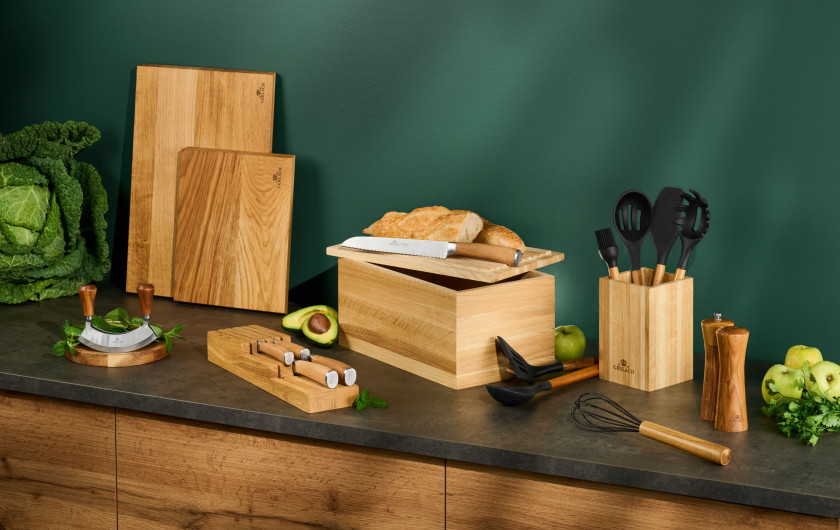 NATUR wooden salt and pepper mill + board + herb chopper